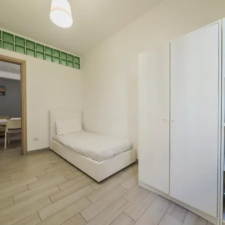 Michele Flat - Parcheggio - 10 Min Da Centro Apartment Milan