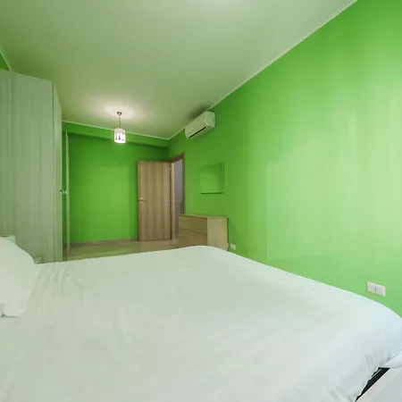 Apartment Michele Flat - Parcheggio - 10 Min Da Centro Milan
